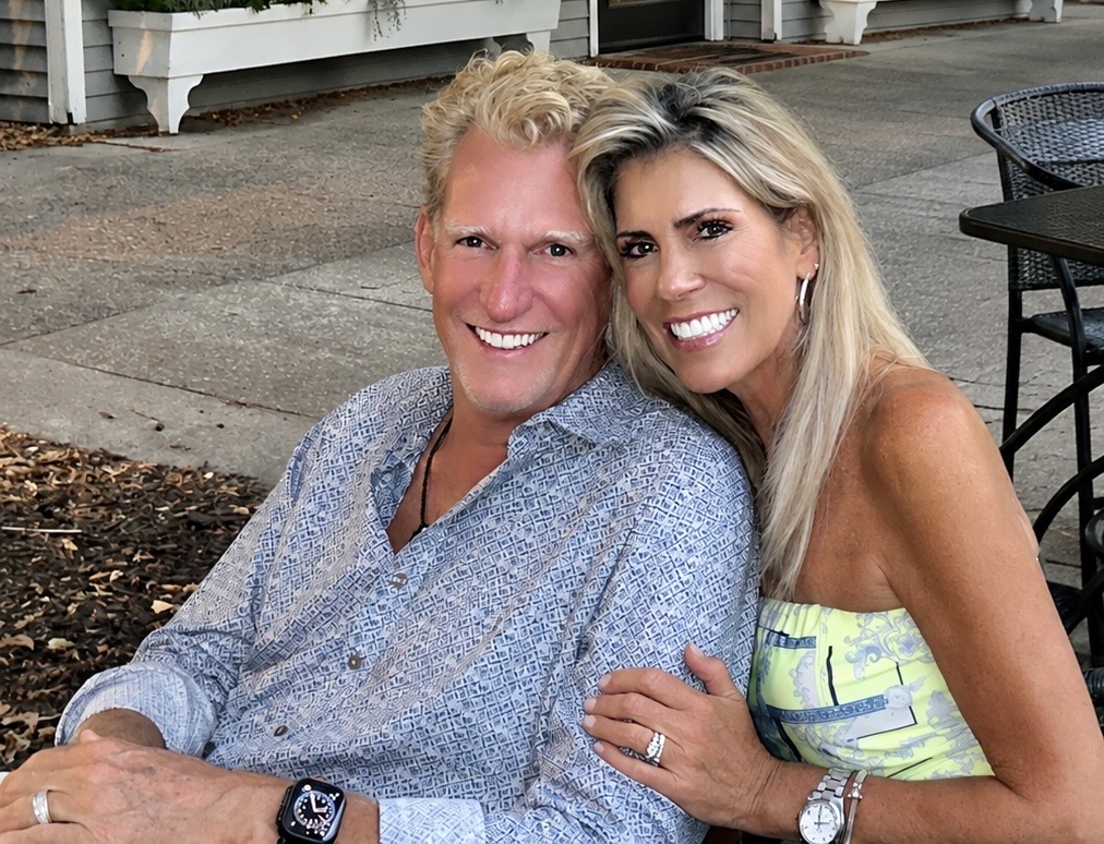 Richie and Tammy Campbell smiling together